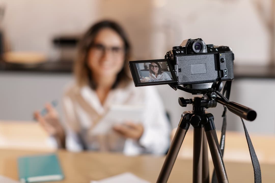 Myndlee vs Kajabi : quelle plateforme choisir pour son activité d’accompagnement